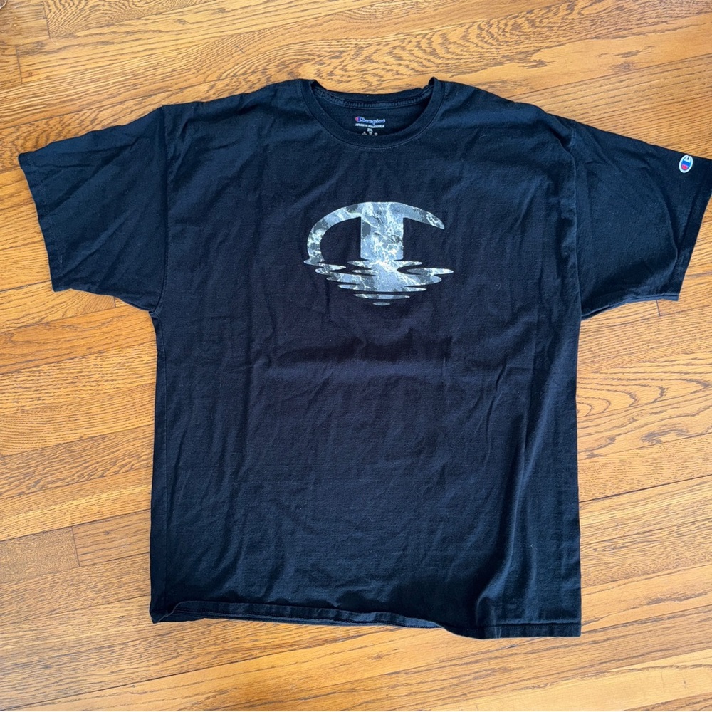 Champion T-shirt